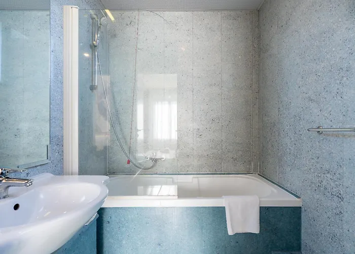 Jet Hotel, Sure Hotel Collection By Best Western